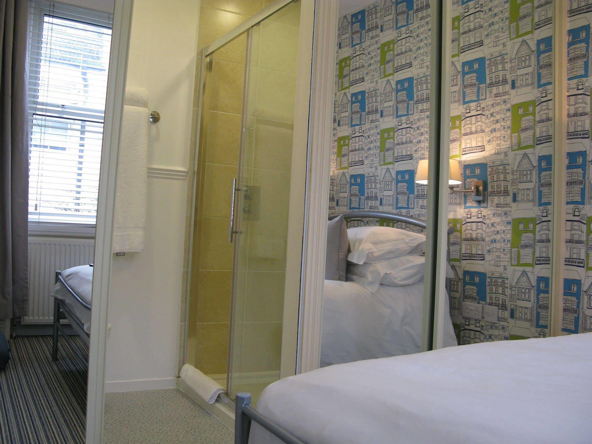 ברייטון Oyo Lifestyle Hotel Sea Breeze מראה חיצוני תמונה