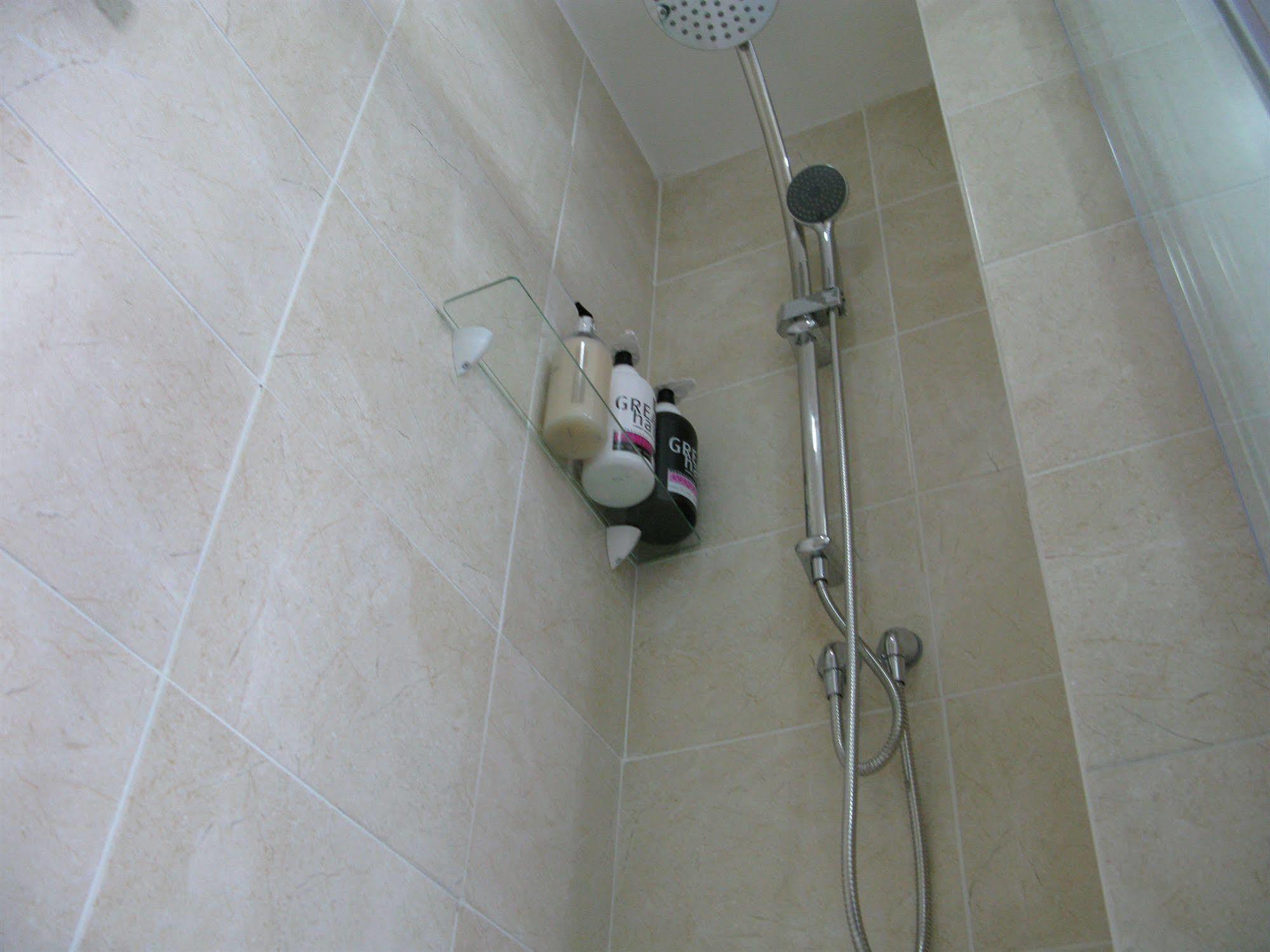 ברייטון Oyo Lifestyle Hotel Sea Breeze מראה חיצוני תמונה