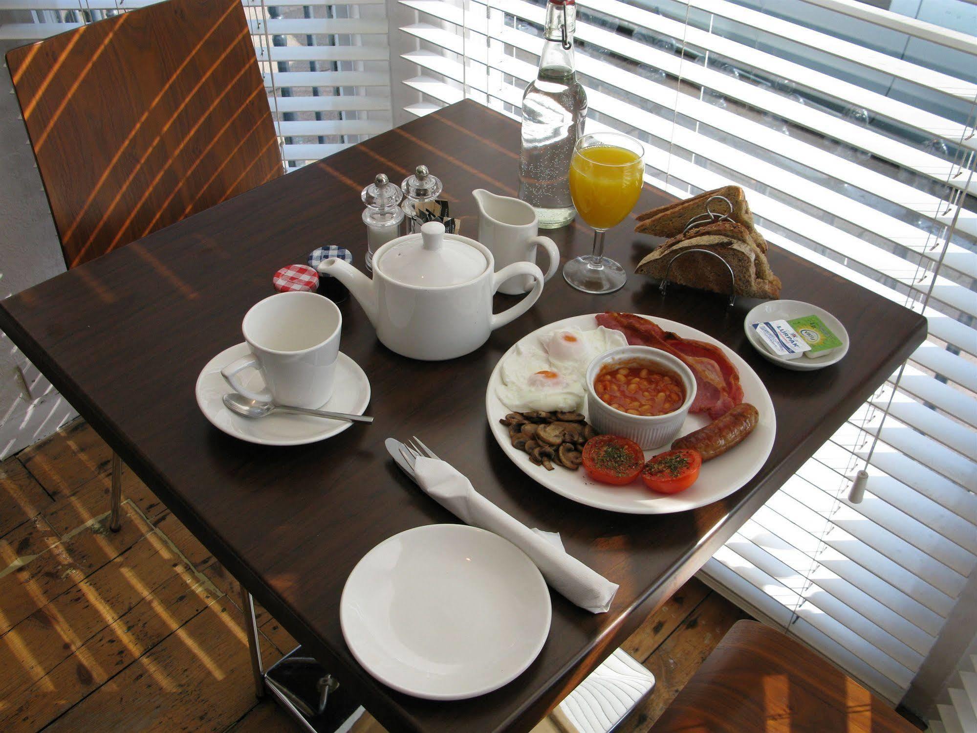 ברייטון Oyo Lifestyle Hotel Sea Breeze מראה חיצוני תמונה